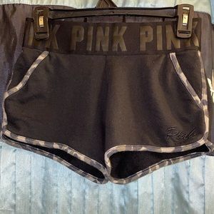 Vs pink camo/leopard trim shorts with pockets sm